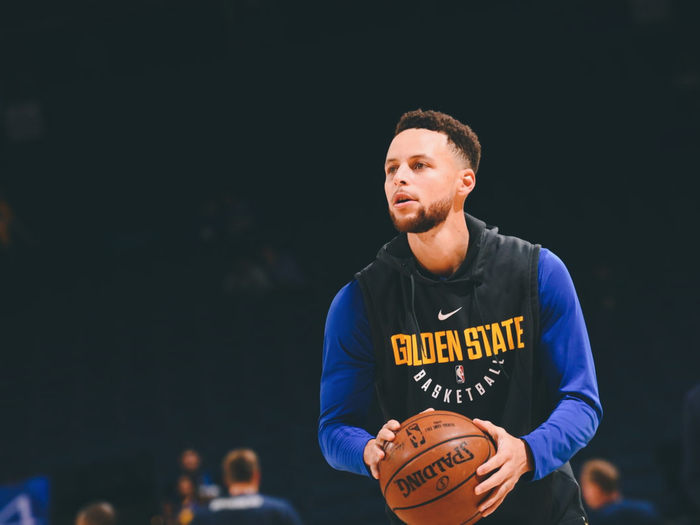 现充满期待 现充满期待