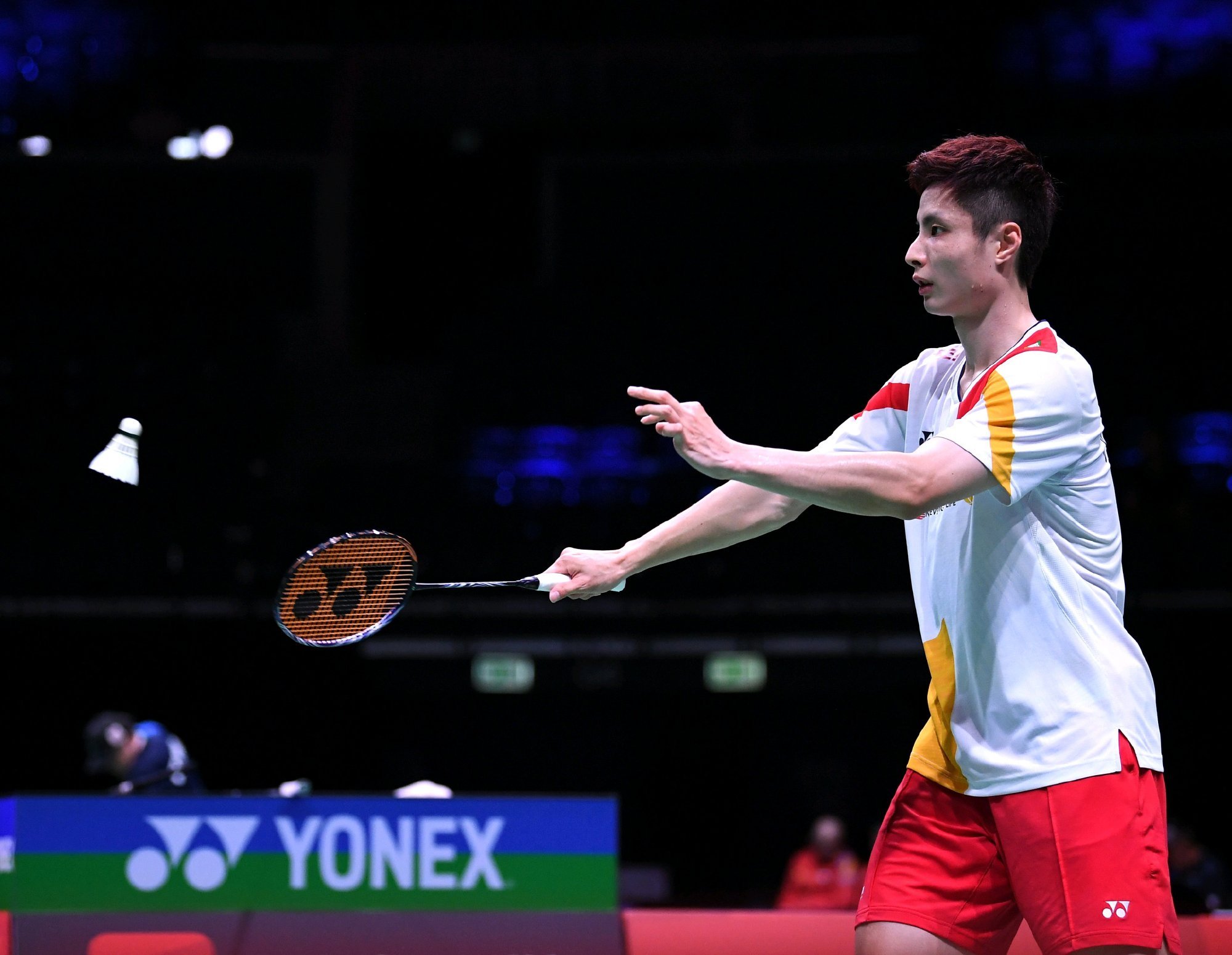 足球中场大 足球中场大